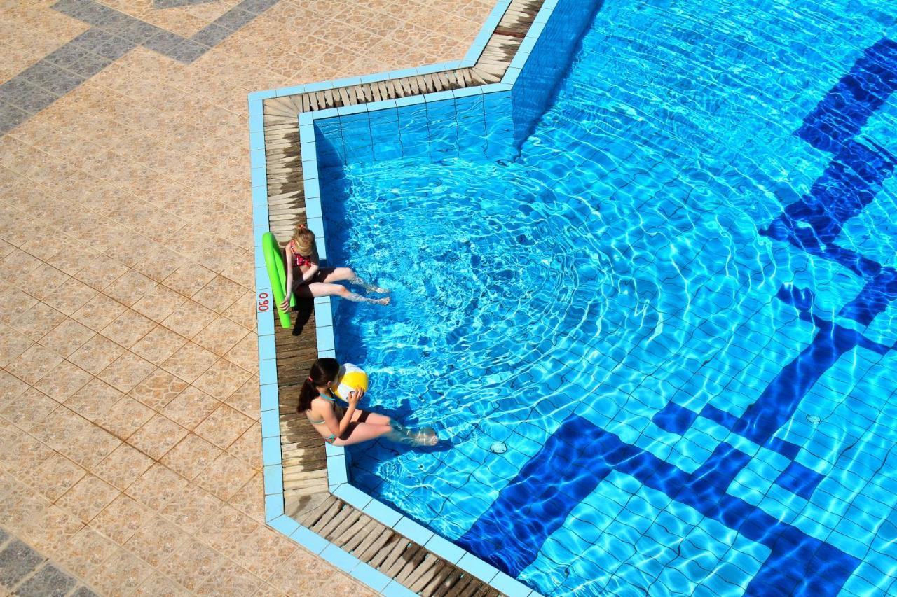 Alkionis Beach Hotel Apartments Sfáka Zewnętrze zdjęcie